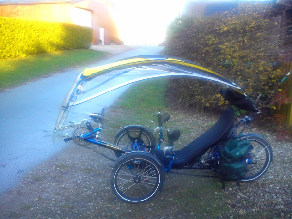 Hier erscheint meint Trike mit Verdeck